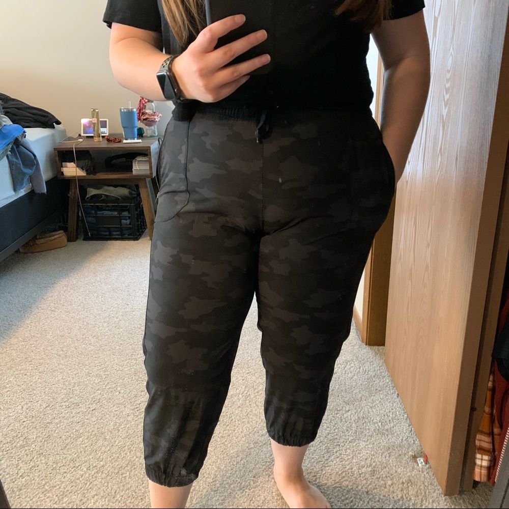 Camo Ankle Pants
